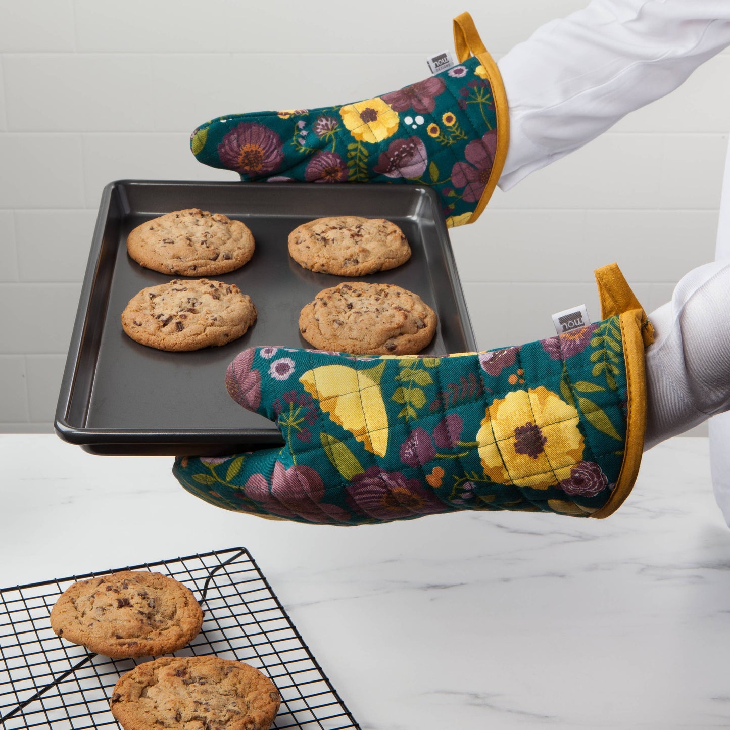 Adeline Oven Mitt